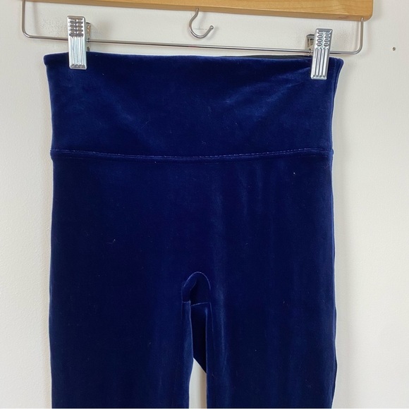 Spanx Blue Velvet Leggings - Picture 3 of 7
